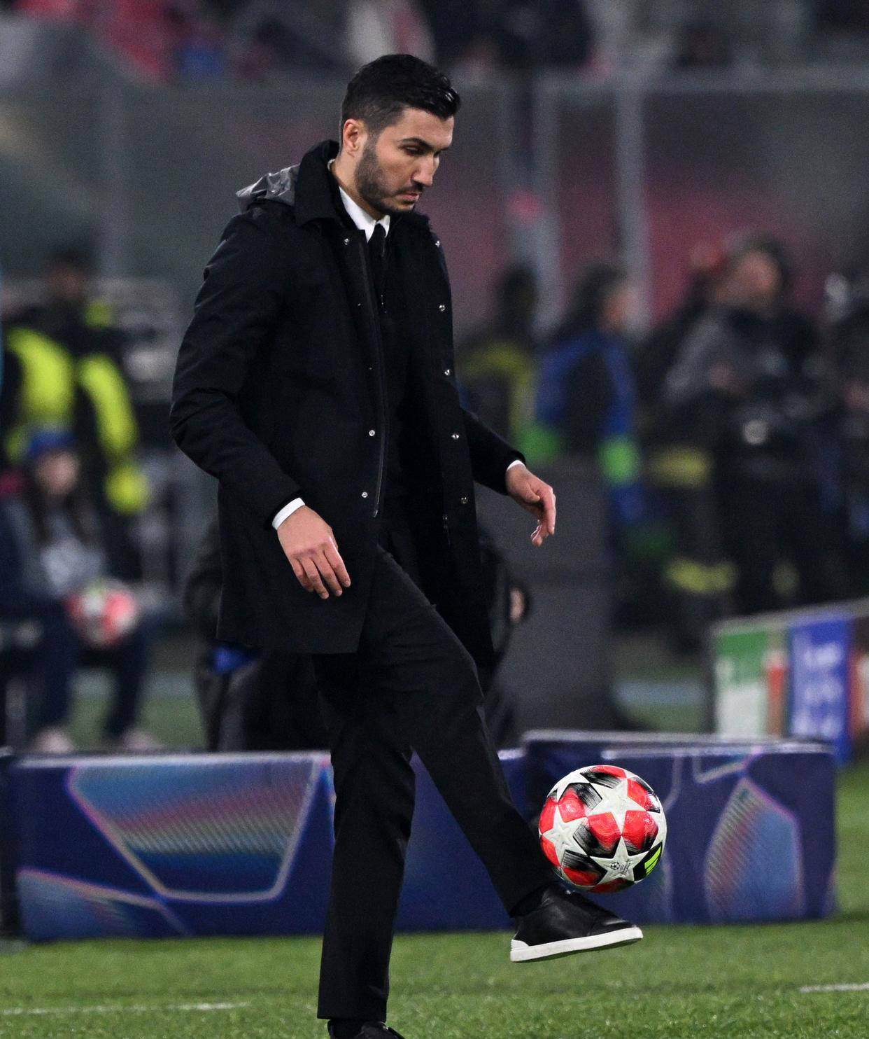 关于冲刺阶段突围战来临，多特蒙德围绕国王杯调整名单，震撼外界，球队文化再被提及的信息